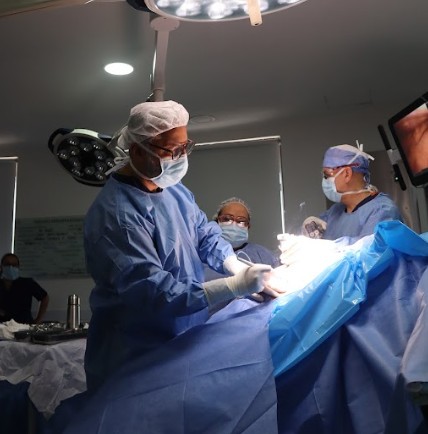 Cirugía bariátrica en 2026 en Colombia - Dr. Rubén Luna - Equipo multidisciplinario en Bogotá