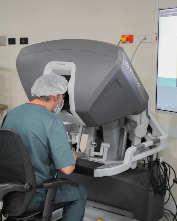 Cirugía Robótica Da vinci-Dr. Rubén Luna