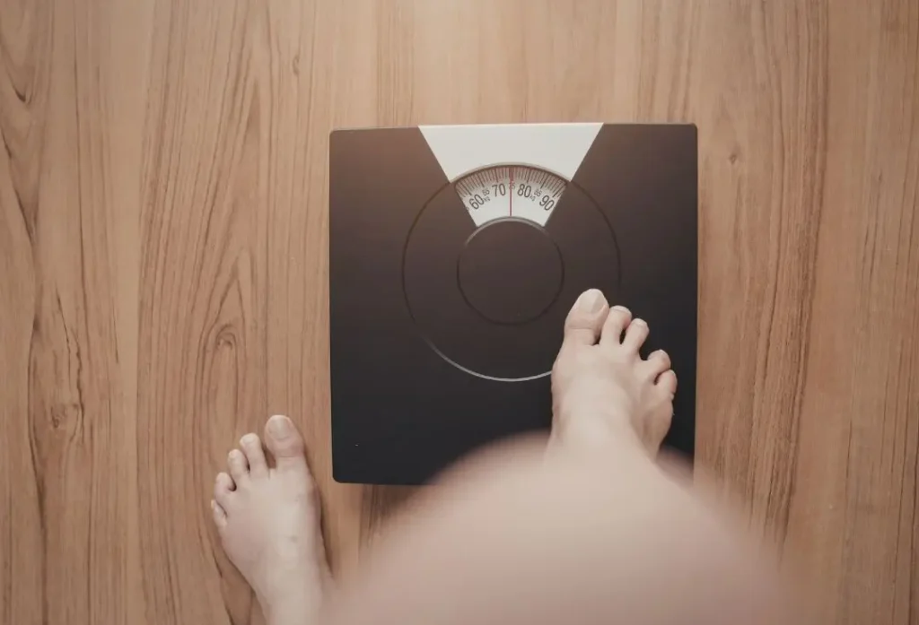 10 sintomas de obesidad - Aumento de peso progresivo - Dr Ruben Luna